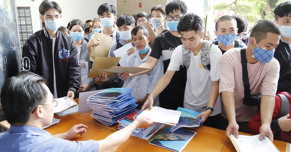 Thông báo xác nhận nhập học và tổ chức nhập học cho thí sinh trúng tuyển đại học năm 2022